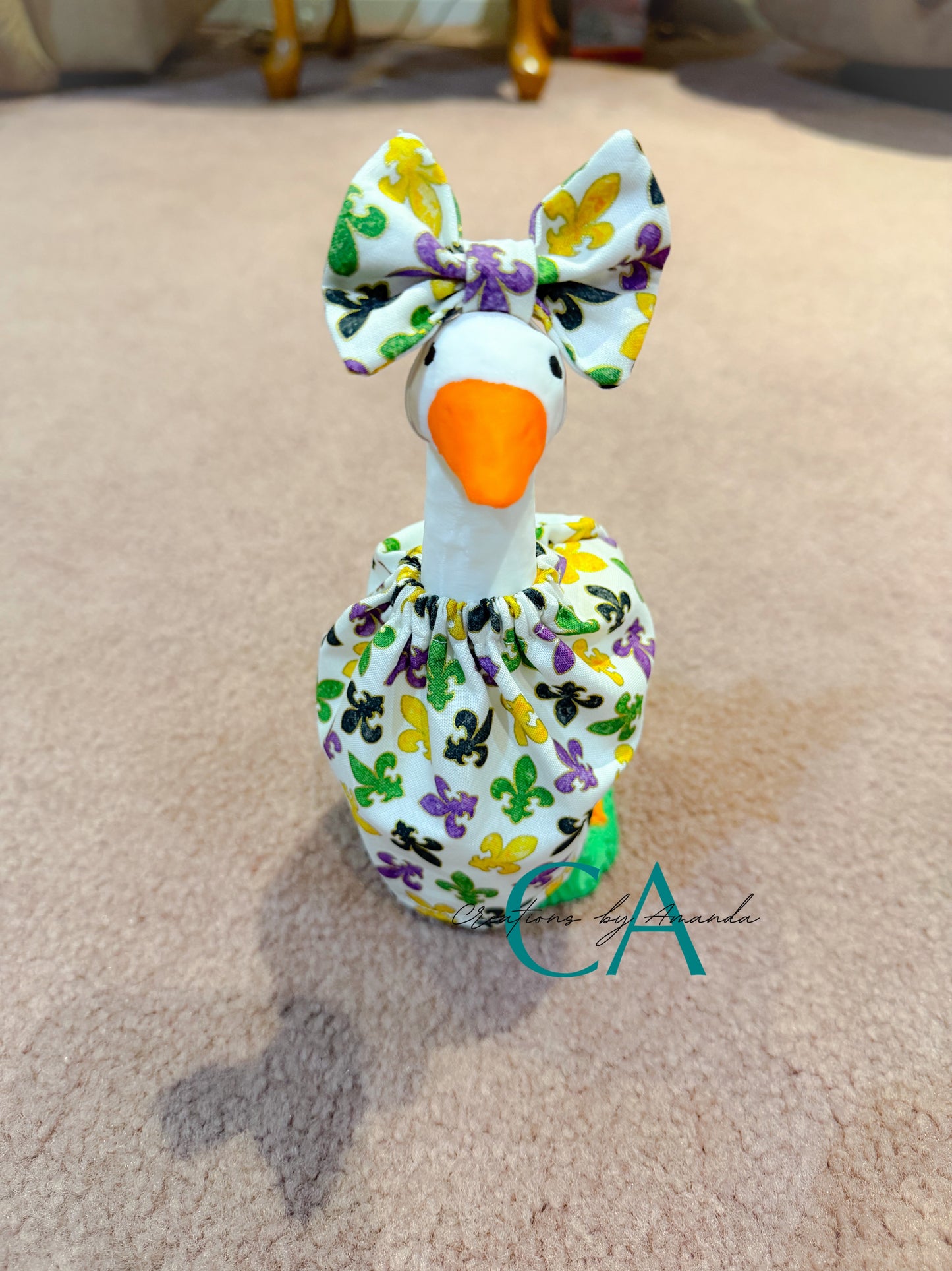 Desk Goose Outfit - Mardi Gras (fleur-de-lis, White Background)