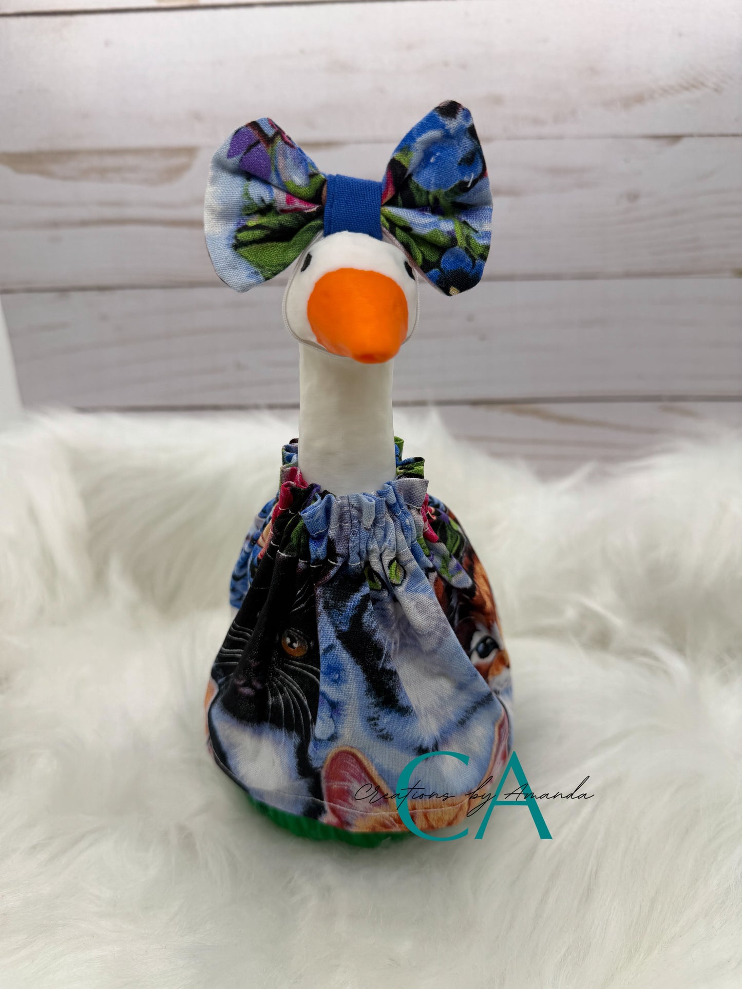 Desk Goose Outfit - Cats
