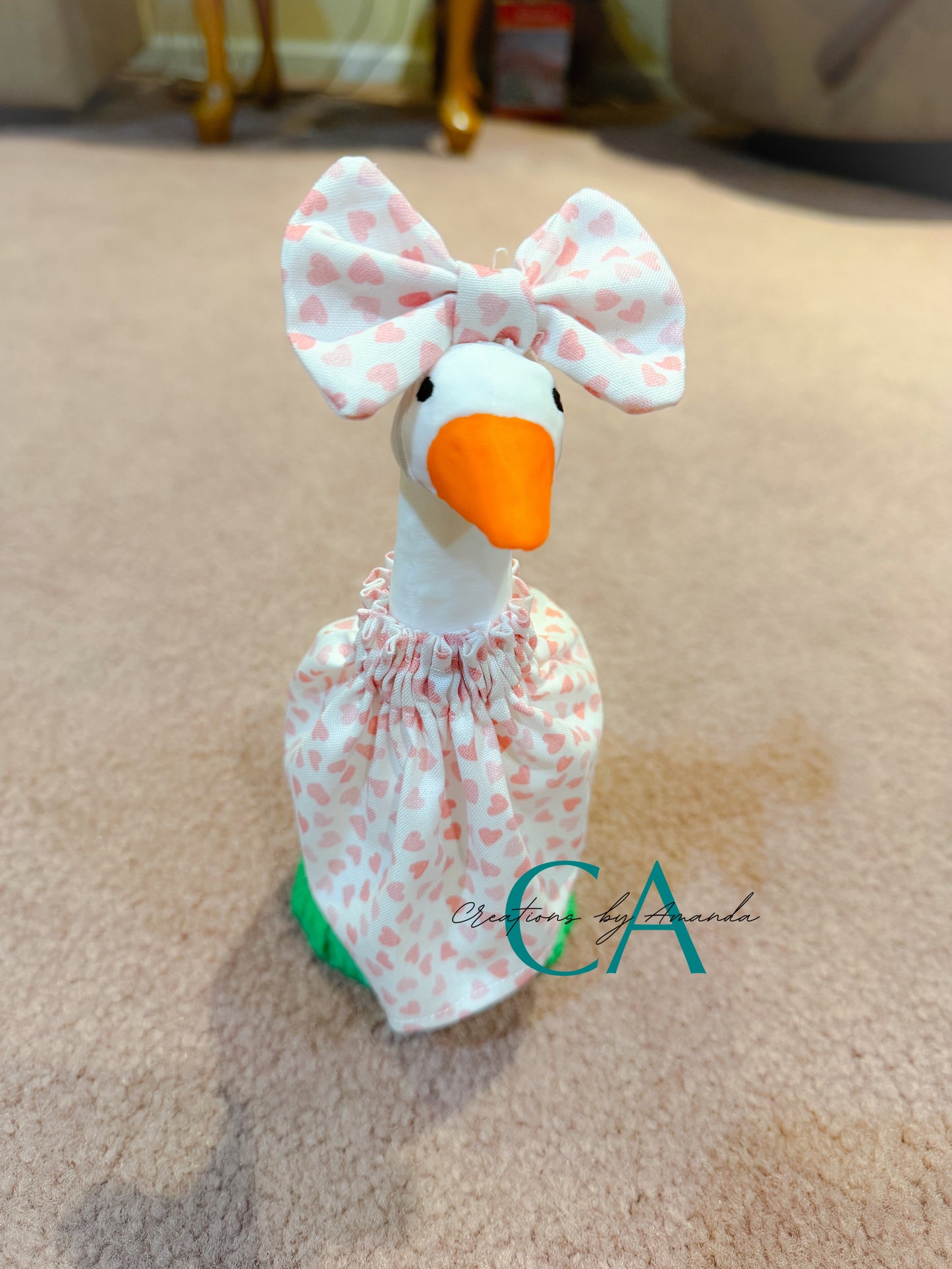 Desk Goose Outfit - Valentine's Day (Hearts, White Background)